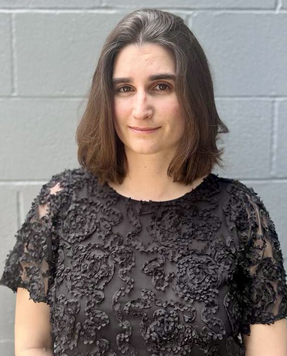 Portrait of Paula, violin teacher at Corda Violin Studio